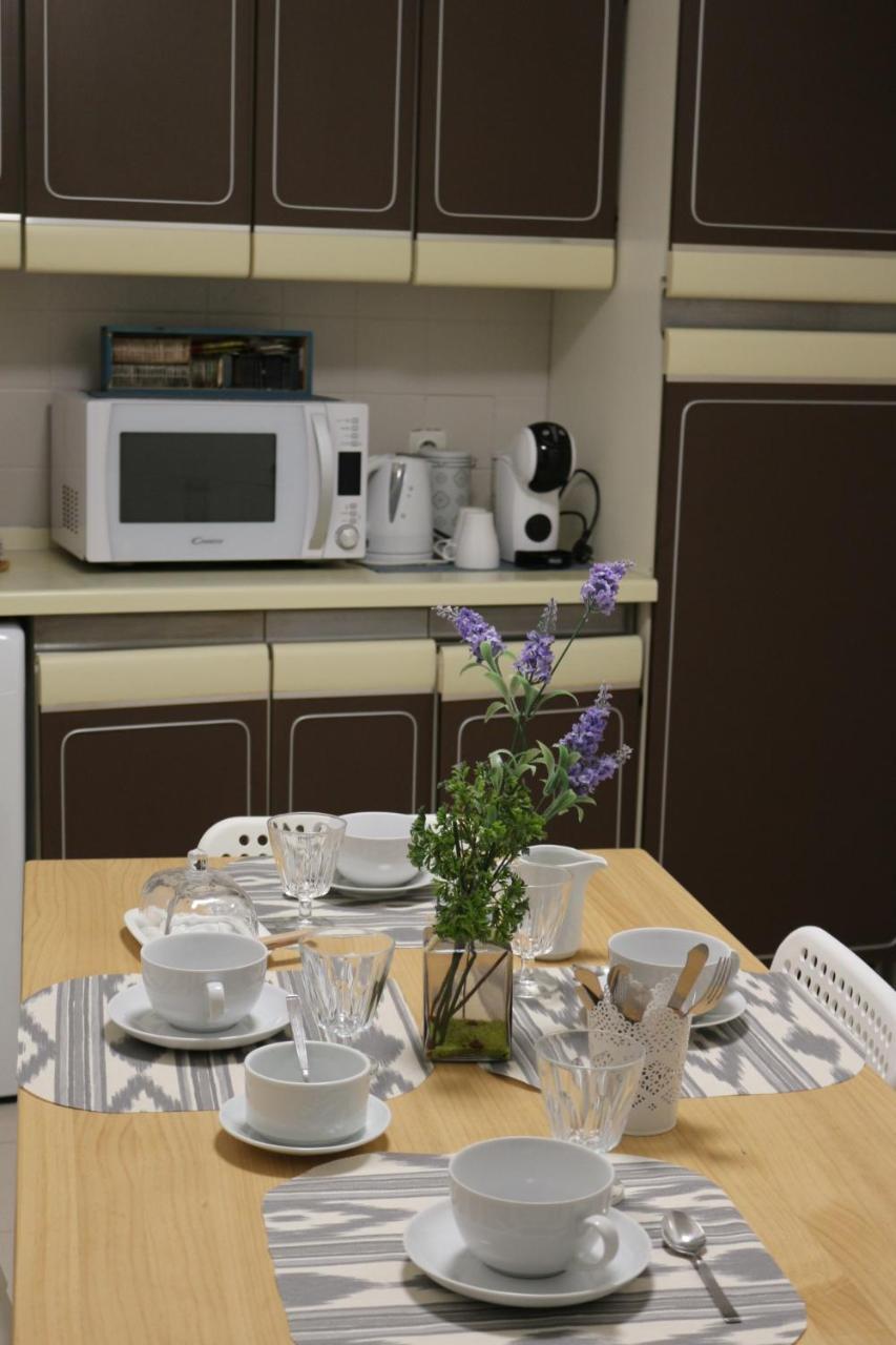 Amplio Apartamento Plaza Nueva Севиля Екстериор снимка