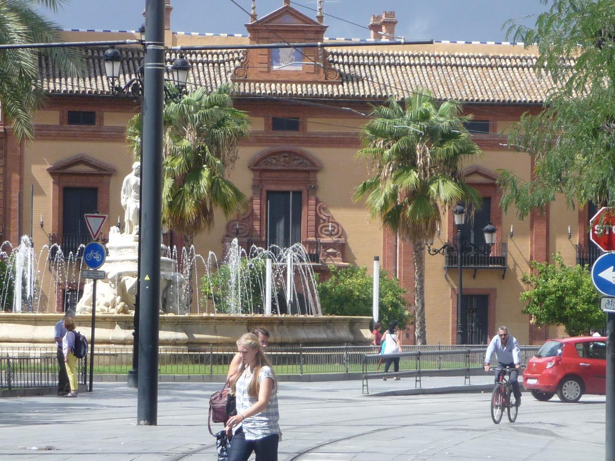 Amplio Apartamento Plaza Nueva Севиля Екстериор снимка