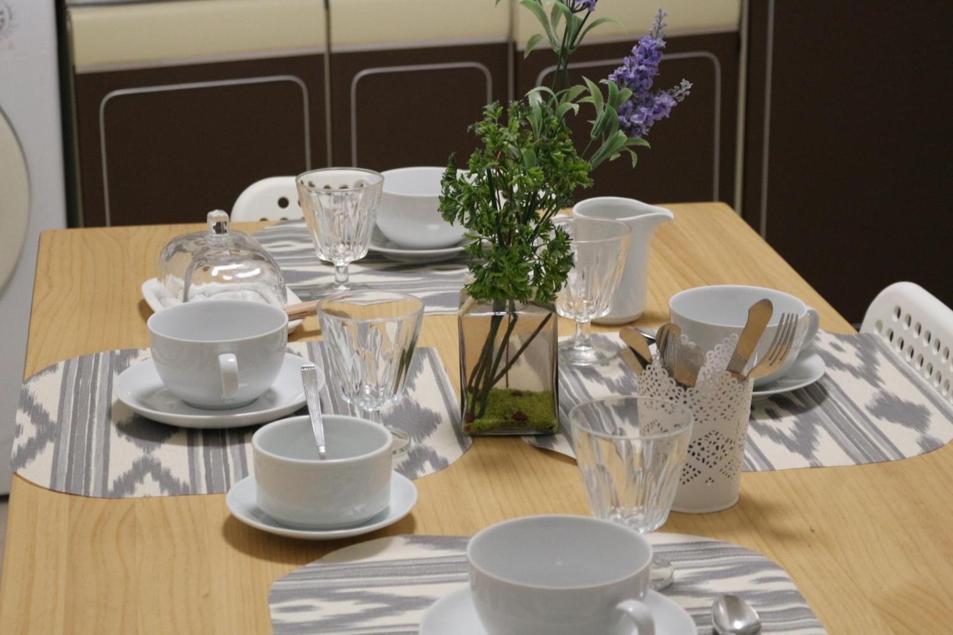 Amplio Apartamento Plaza Nueva Севиля Екстериор снимка